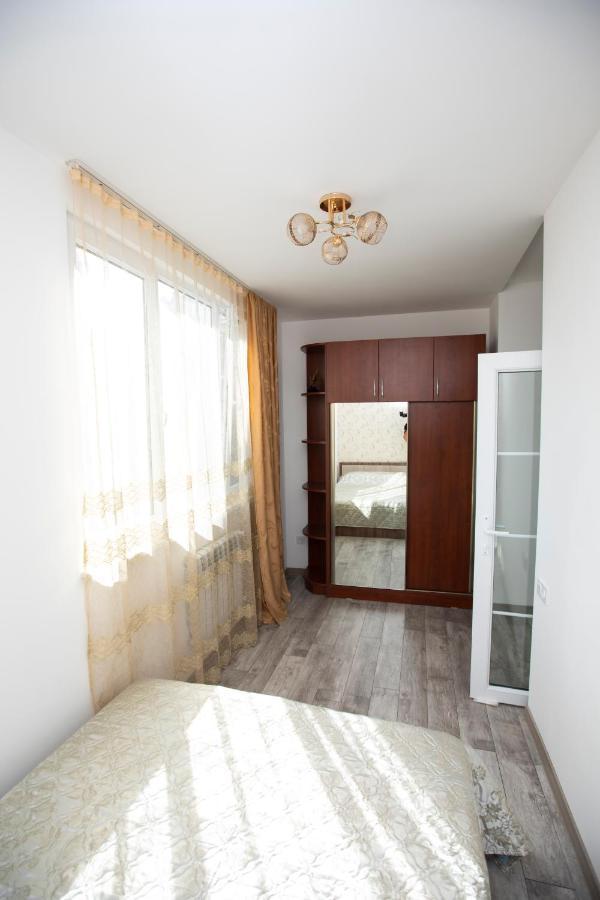 Modern Apartment In The Center With The View Of The Majestic Ararat เยเรวาน ภายนอก รูปภาพ